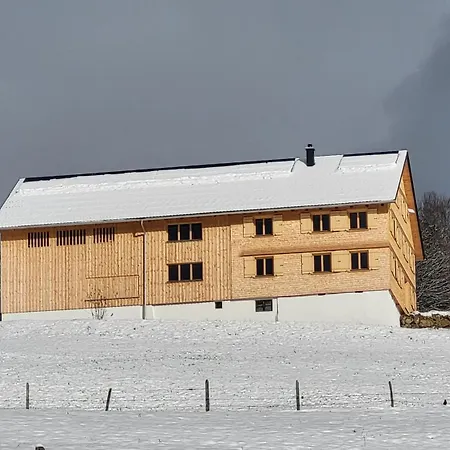 Haus Lang Apartment